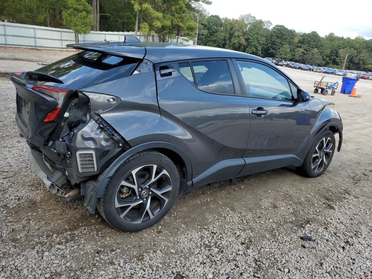 TOYOTA C-HR XLE
