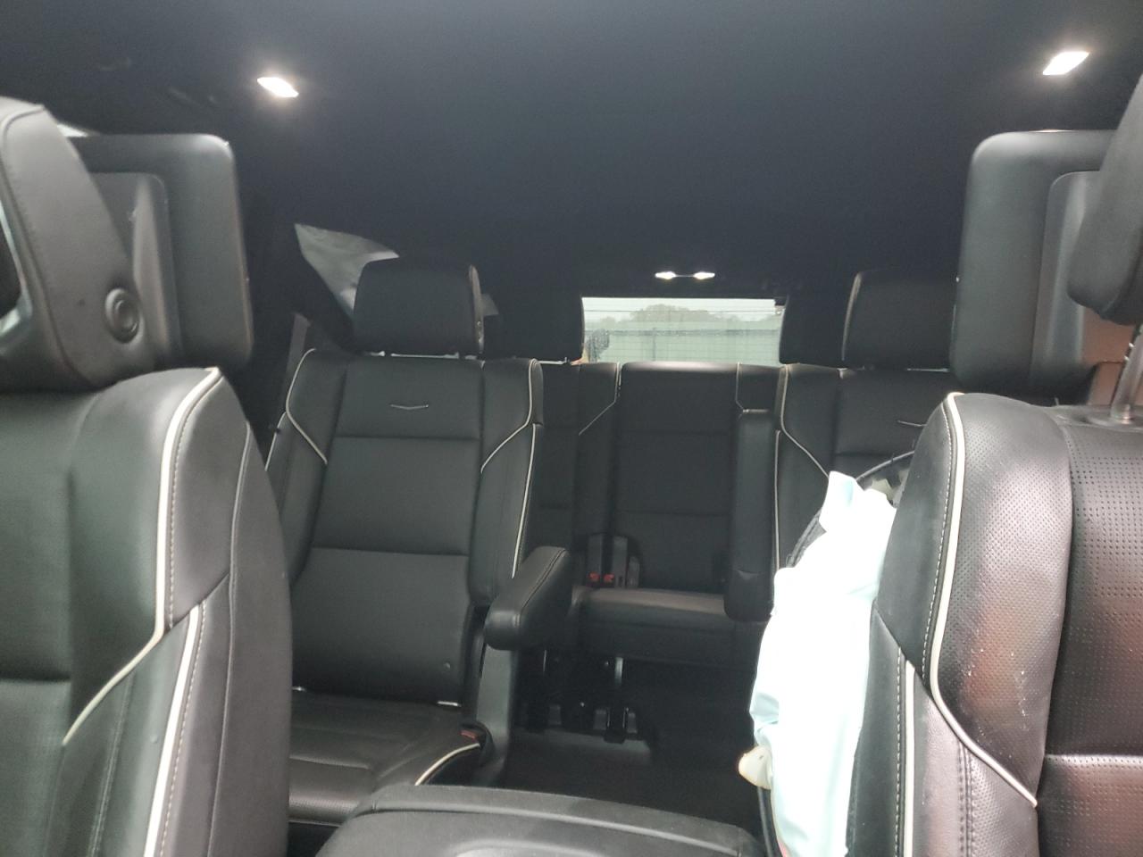 CADILLAC ESCALADE SPORT