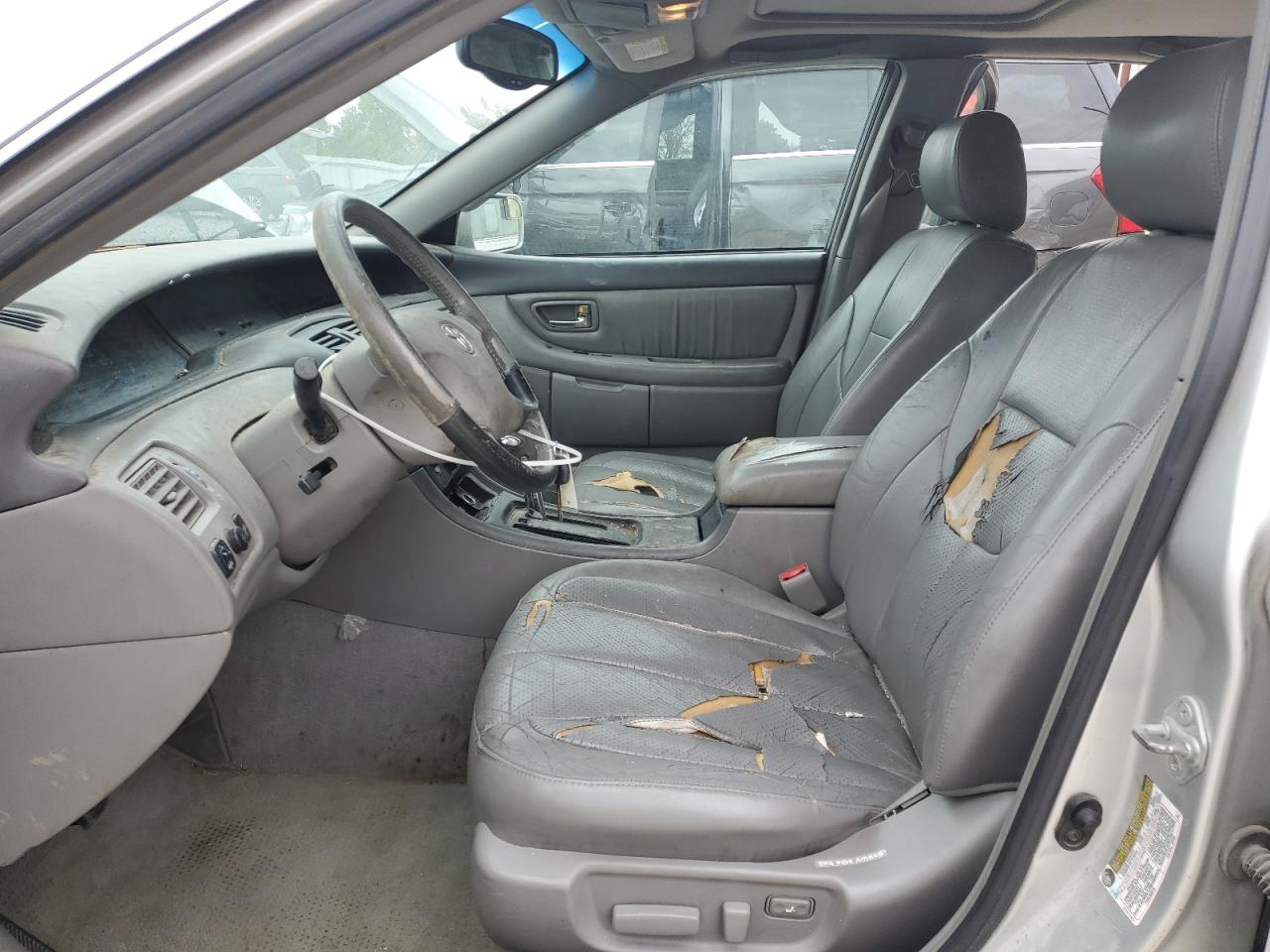 Lot #3273953811 2004 TOYOTA AVALON XL