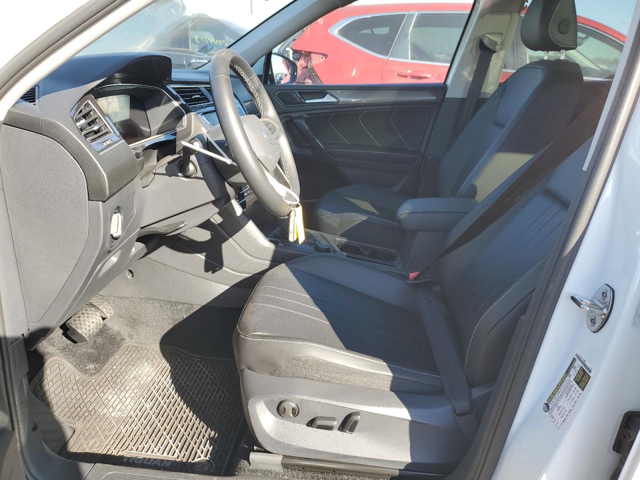 VOLKSWAGEN TIGUAN SE