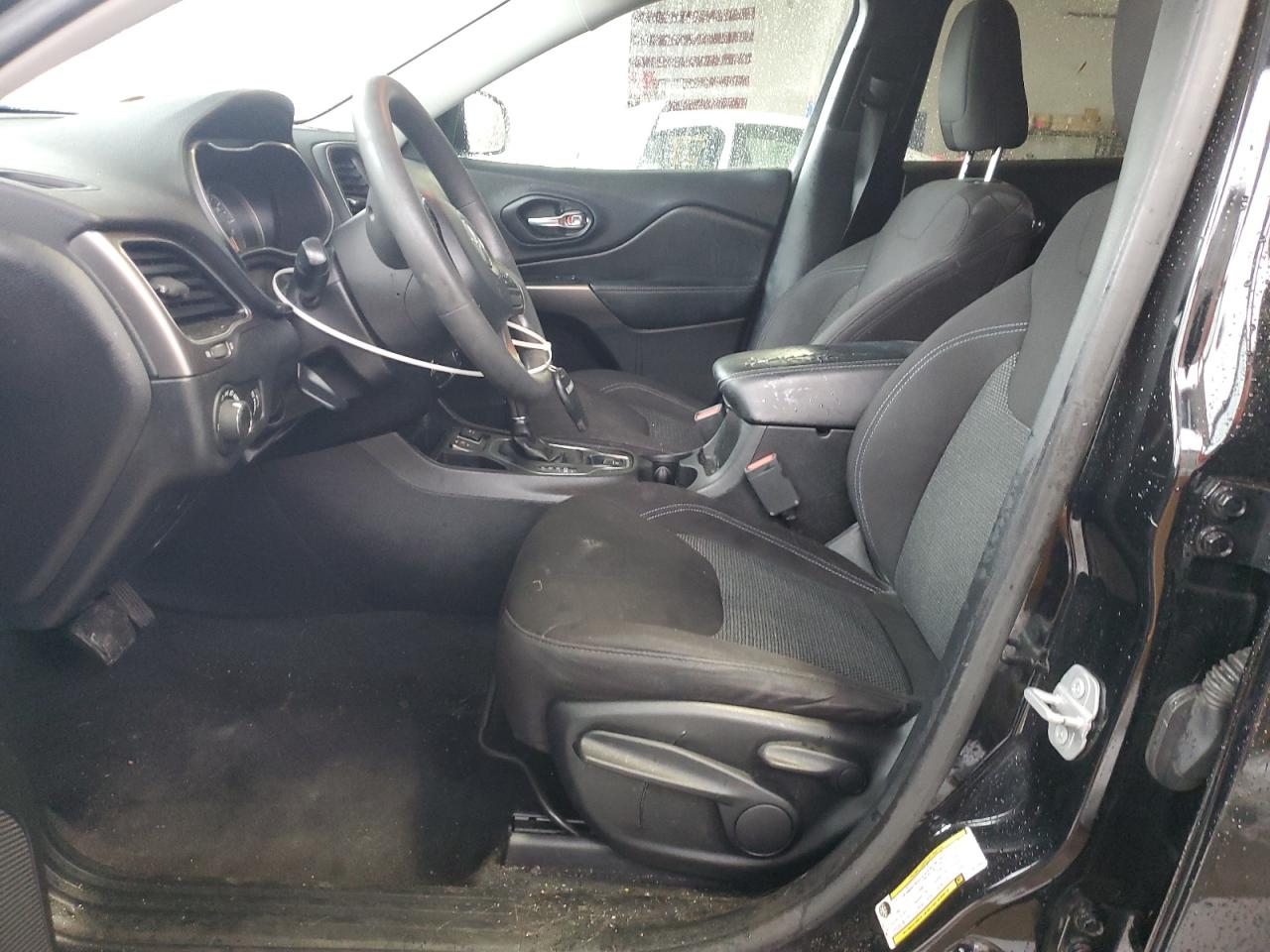 JEEP GRAND CHEROKEE LATITUDE