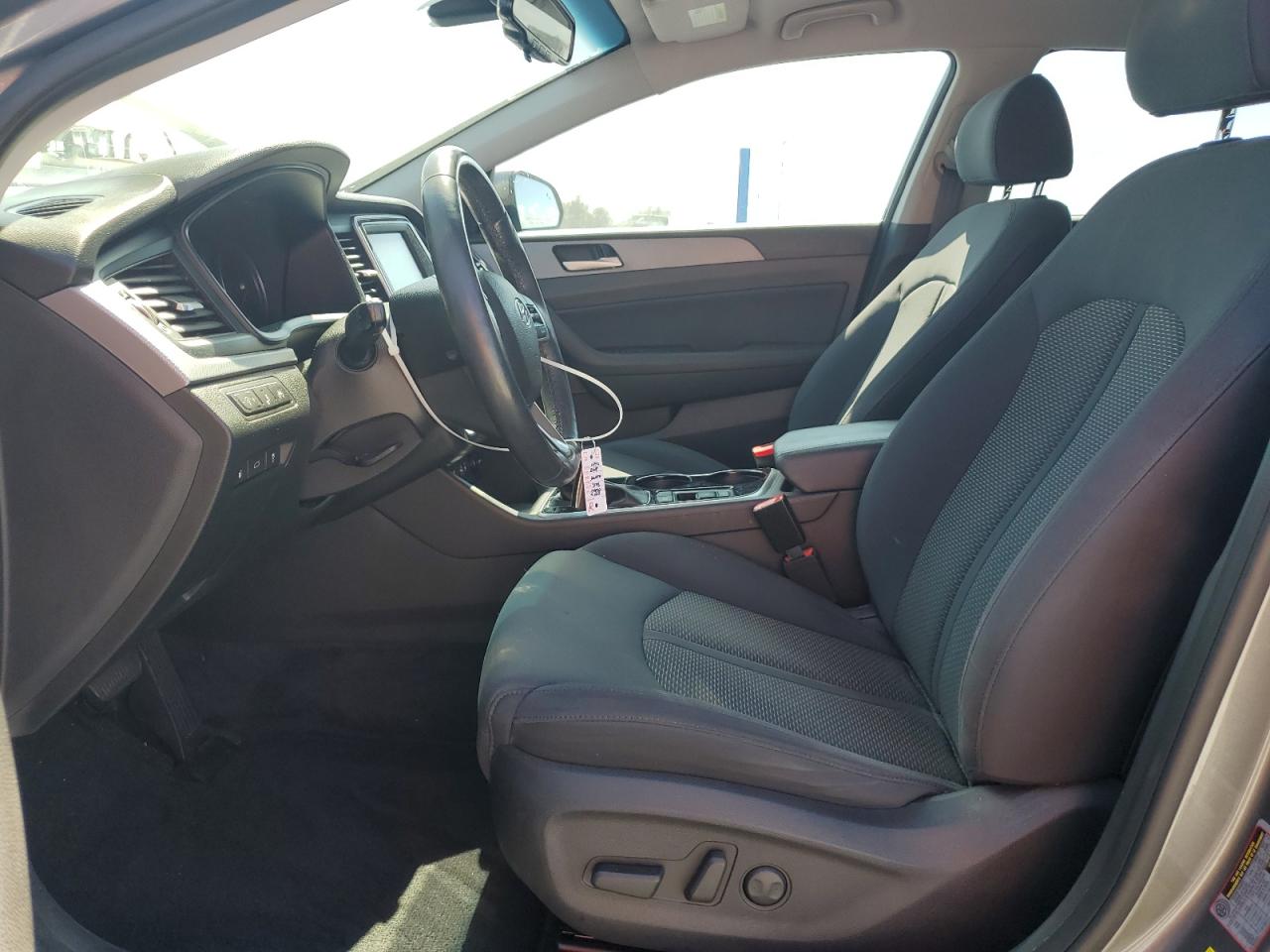 HYUNDAI SONATA SPORT