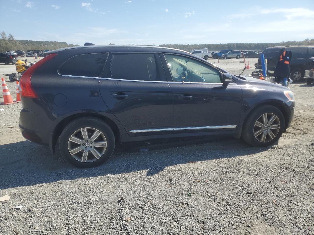 VOLVO XC60 T5 INSCRIPTION