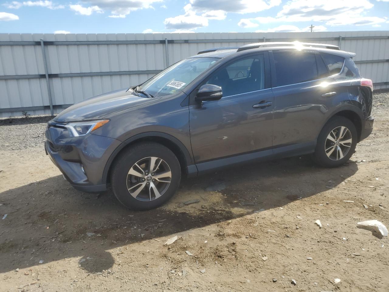 TOYOTA RAV4 XLE