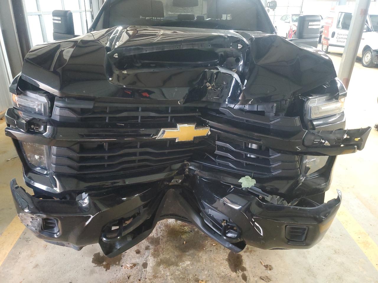 CHEVROLET SILVERADO K2500 CUSTOM