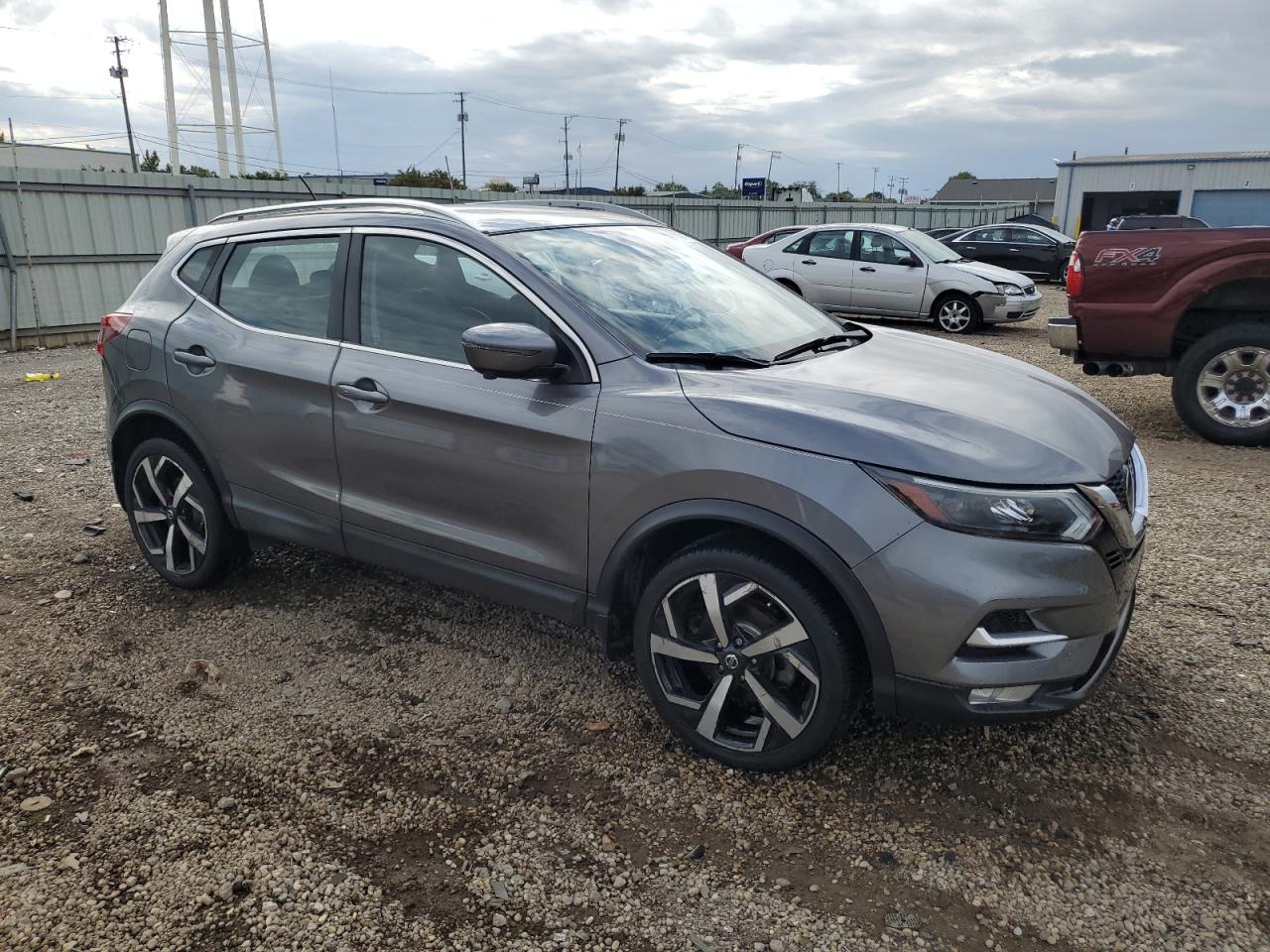NISSAN ROGUE SPORT S