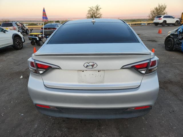 2016 HYUNDAI SONATA HYB KMHE24L15GA028002