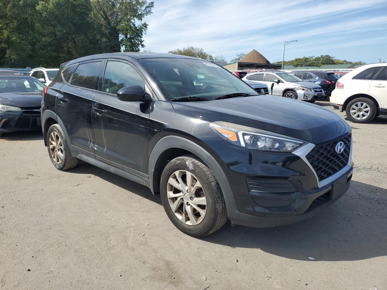 HYUNDAI TUCSON SE