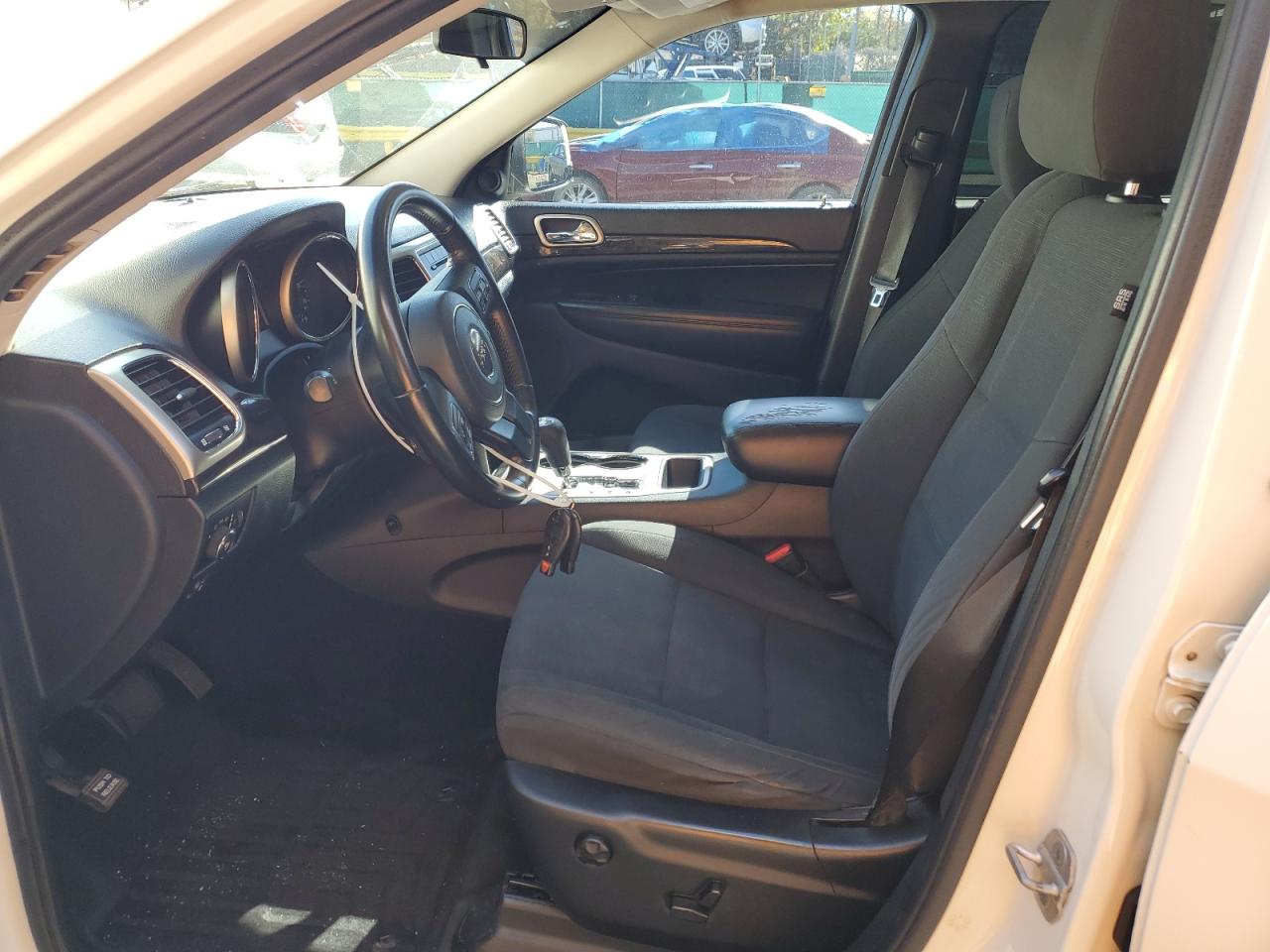 JEEP GRAND CHEROKEE LAREDO