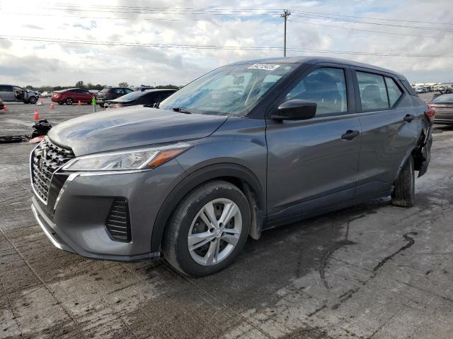 NISSAN KICKS S