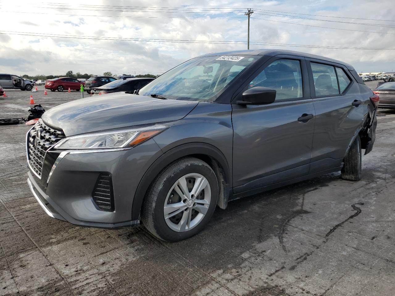 NISSAN KICKS S