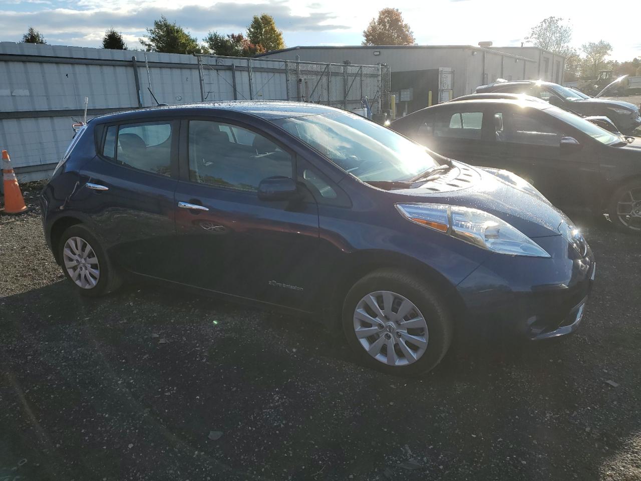 NISSAN LEAF S