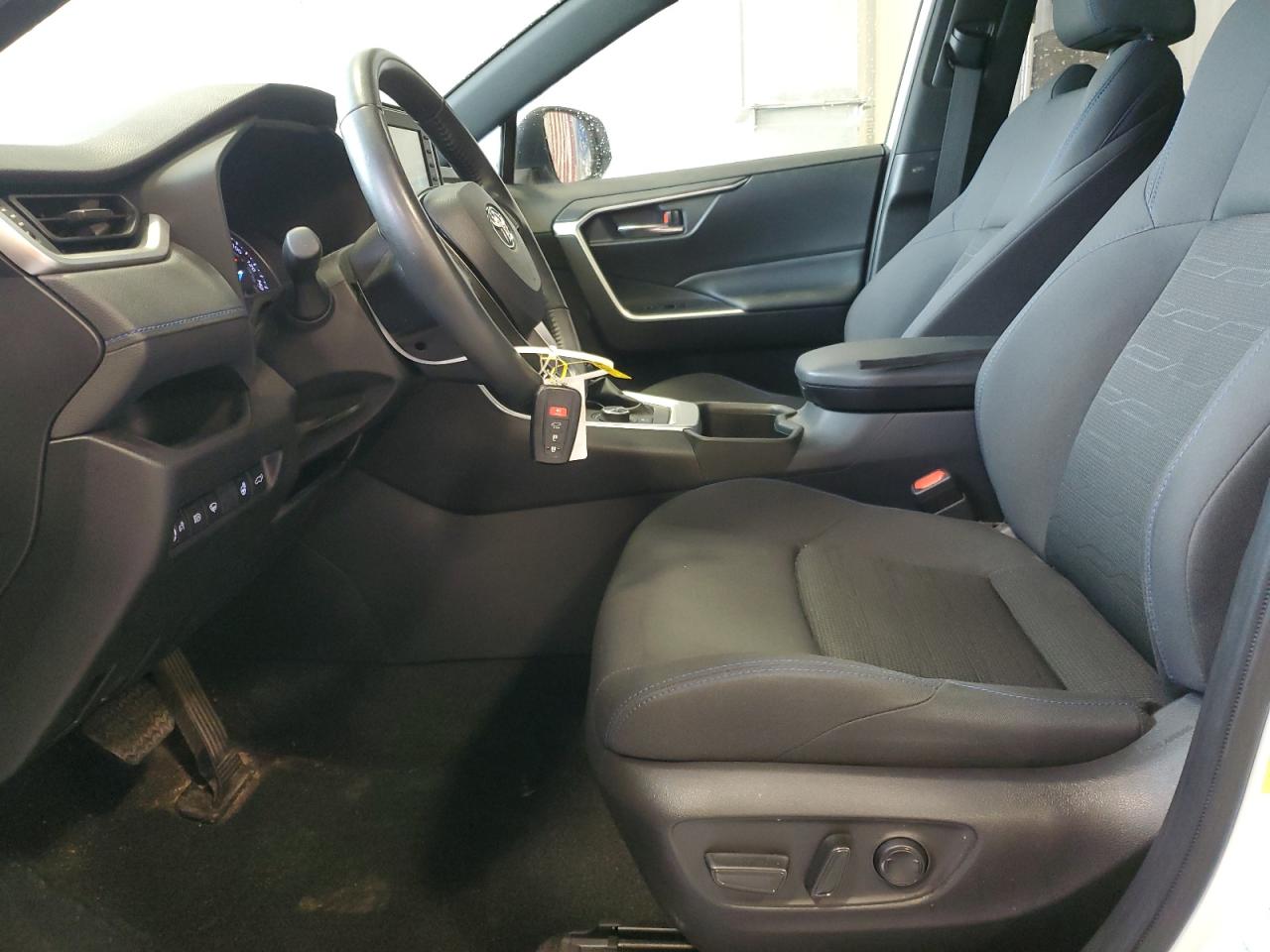 Lot #3308491329 2022 TOYOTA RAV4 SE