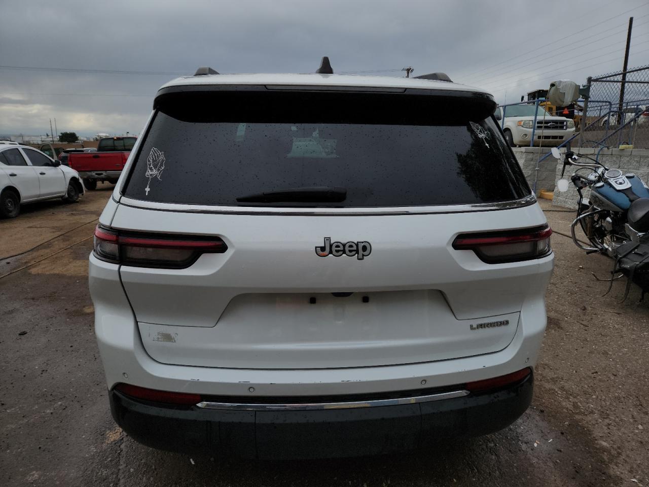 JEEP GRAND CHEROKEE L LAREDO