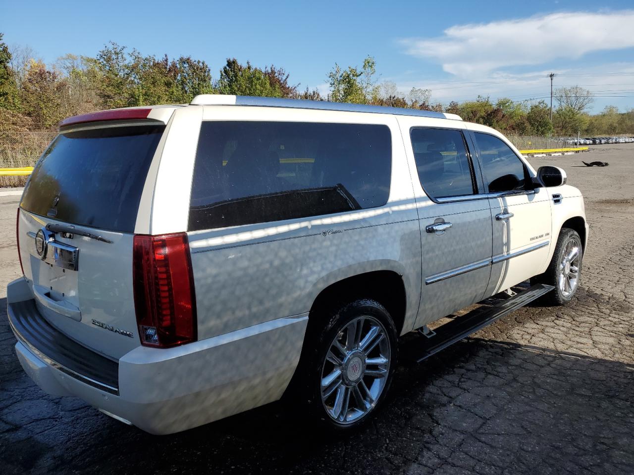 CADILLAC ESCALADE ESV PLATINUM
