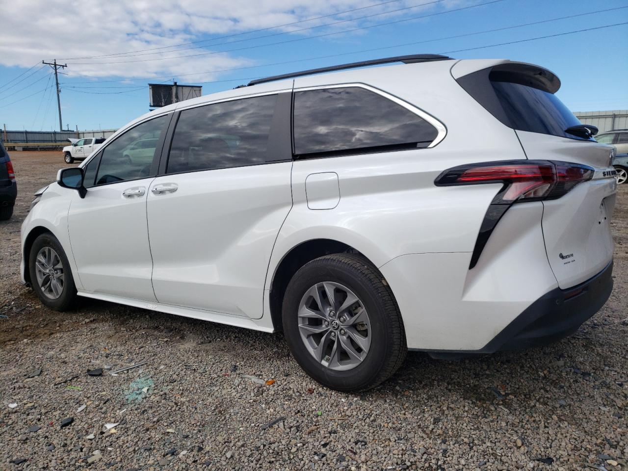 TOYOTA SIENNA XLE