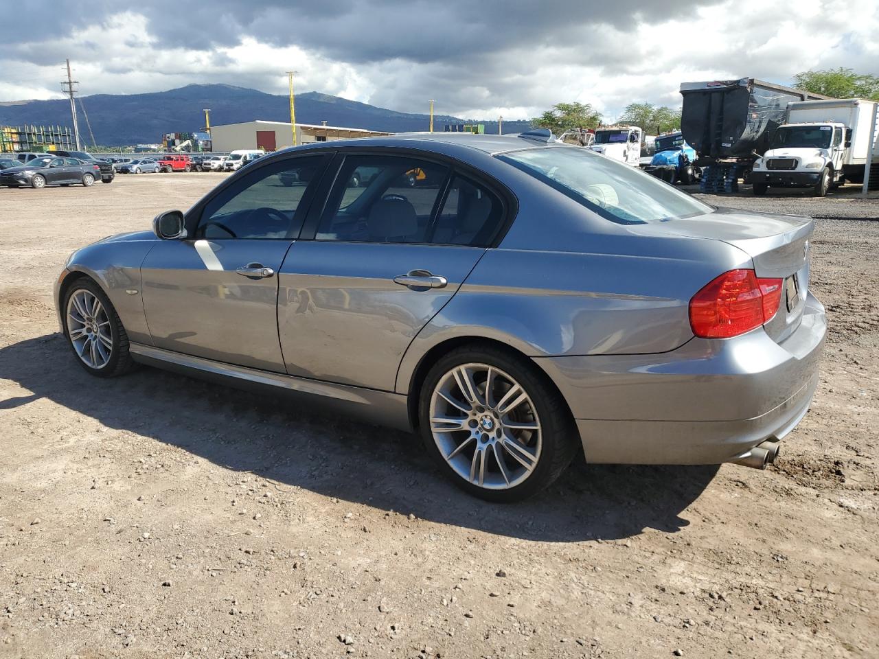 BMW 3 SERIES I