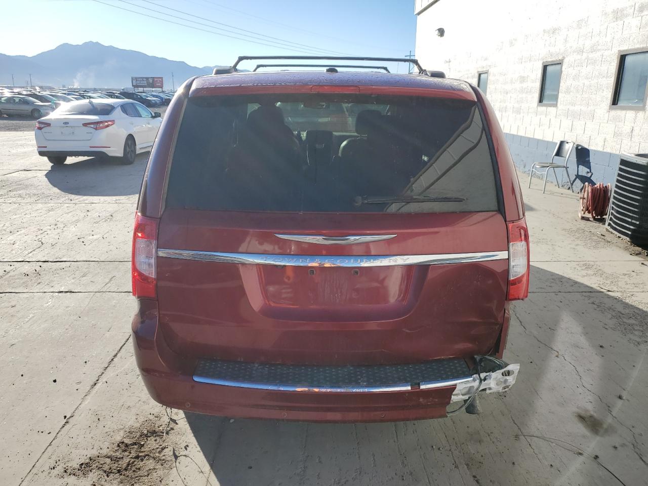 CHRYSLER TOWN & COUNTRY TOURING L
