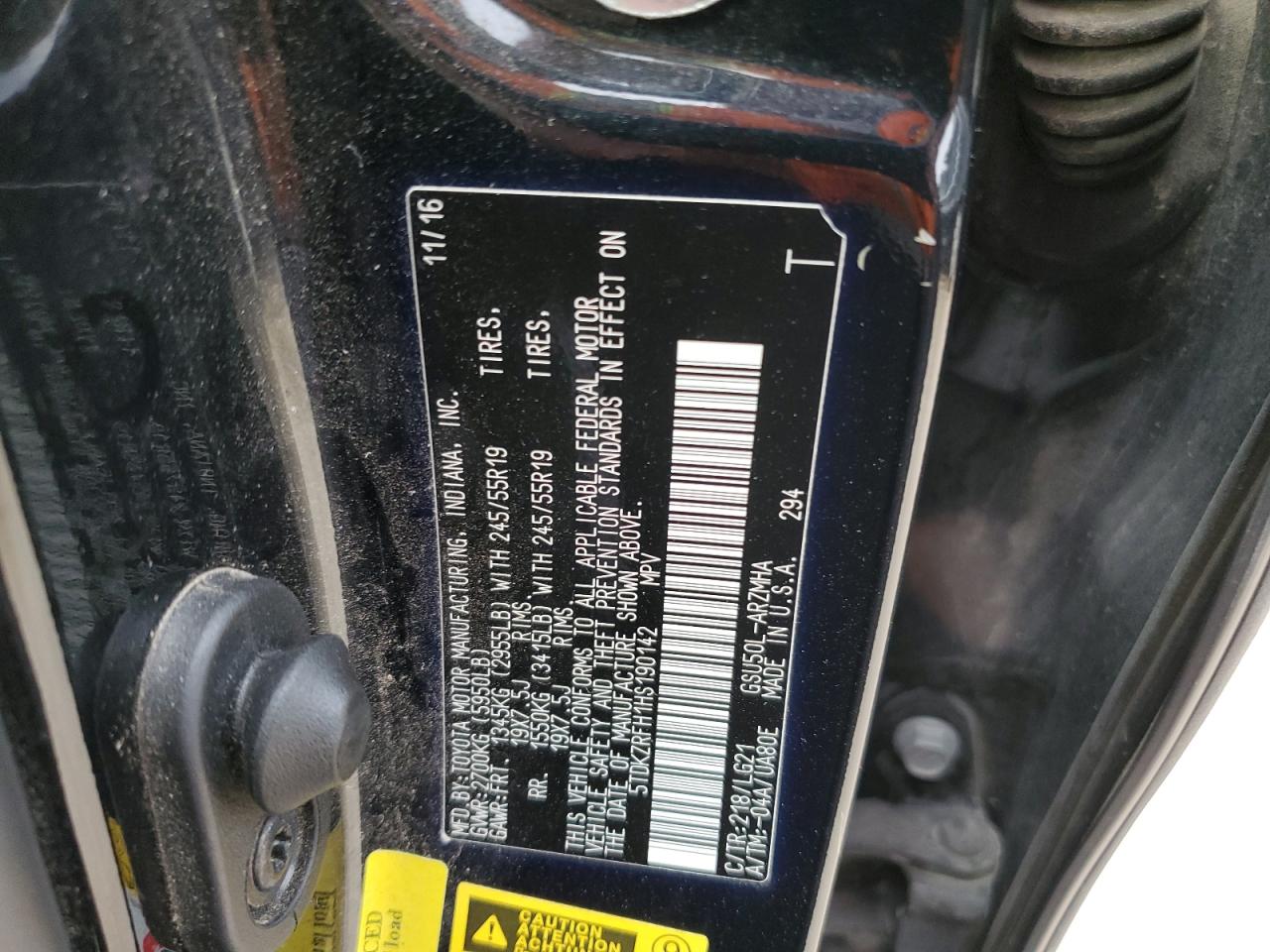 TOYOTA HIGHLANDER SE