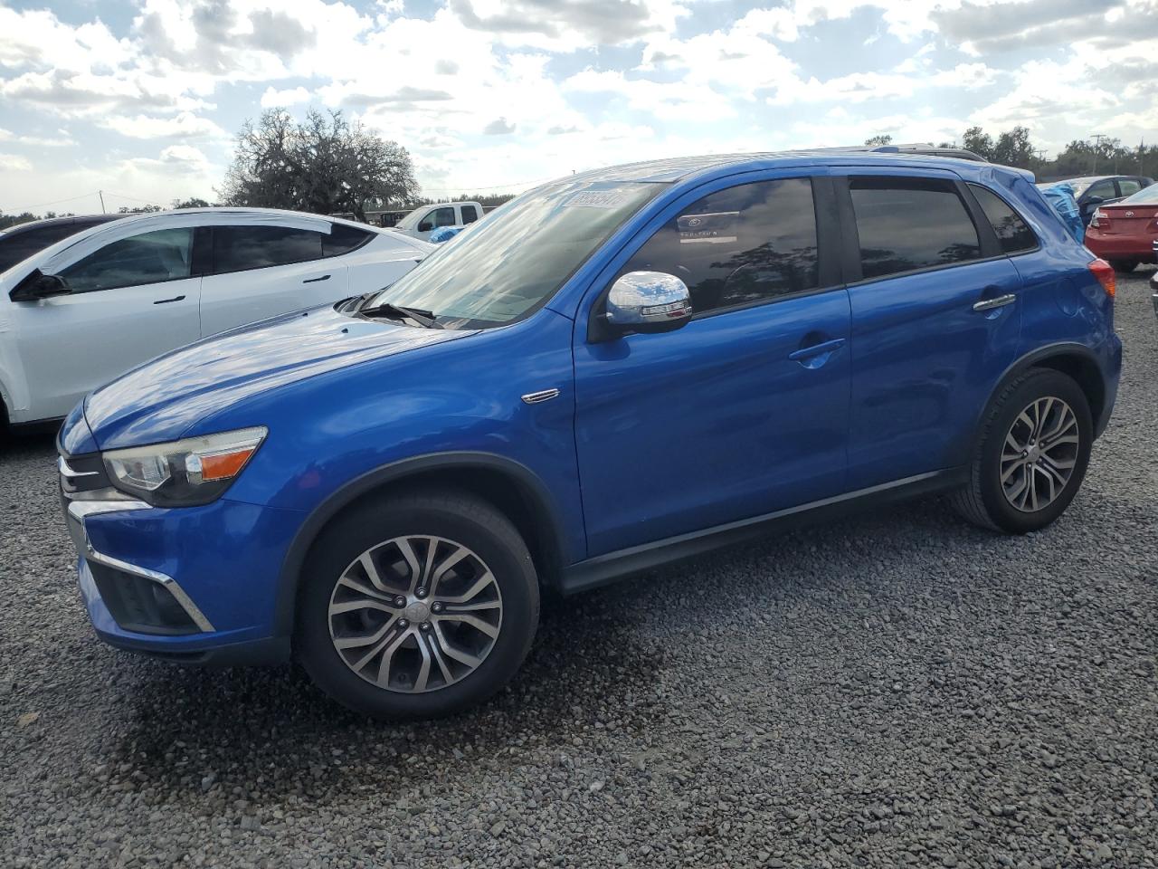 MITSUBISHI OUTLANDER ES