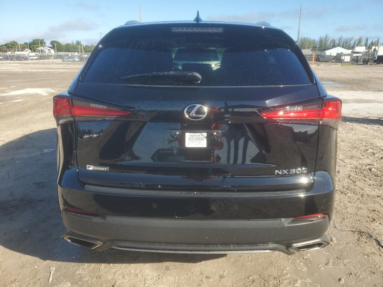 LEXUS NX 300 BASE