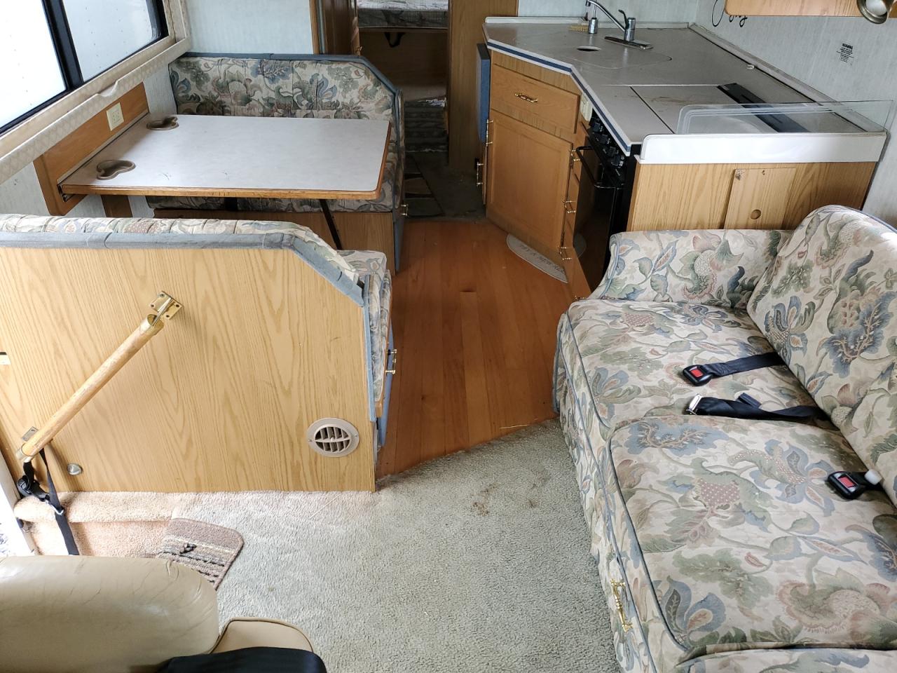 Lot #3264648917 1999 FLEETWOOD PACE ARROW