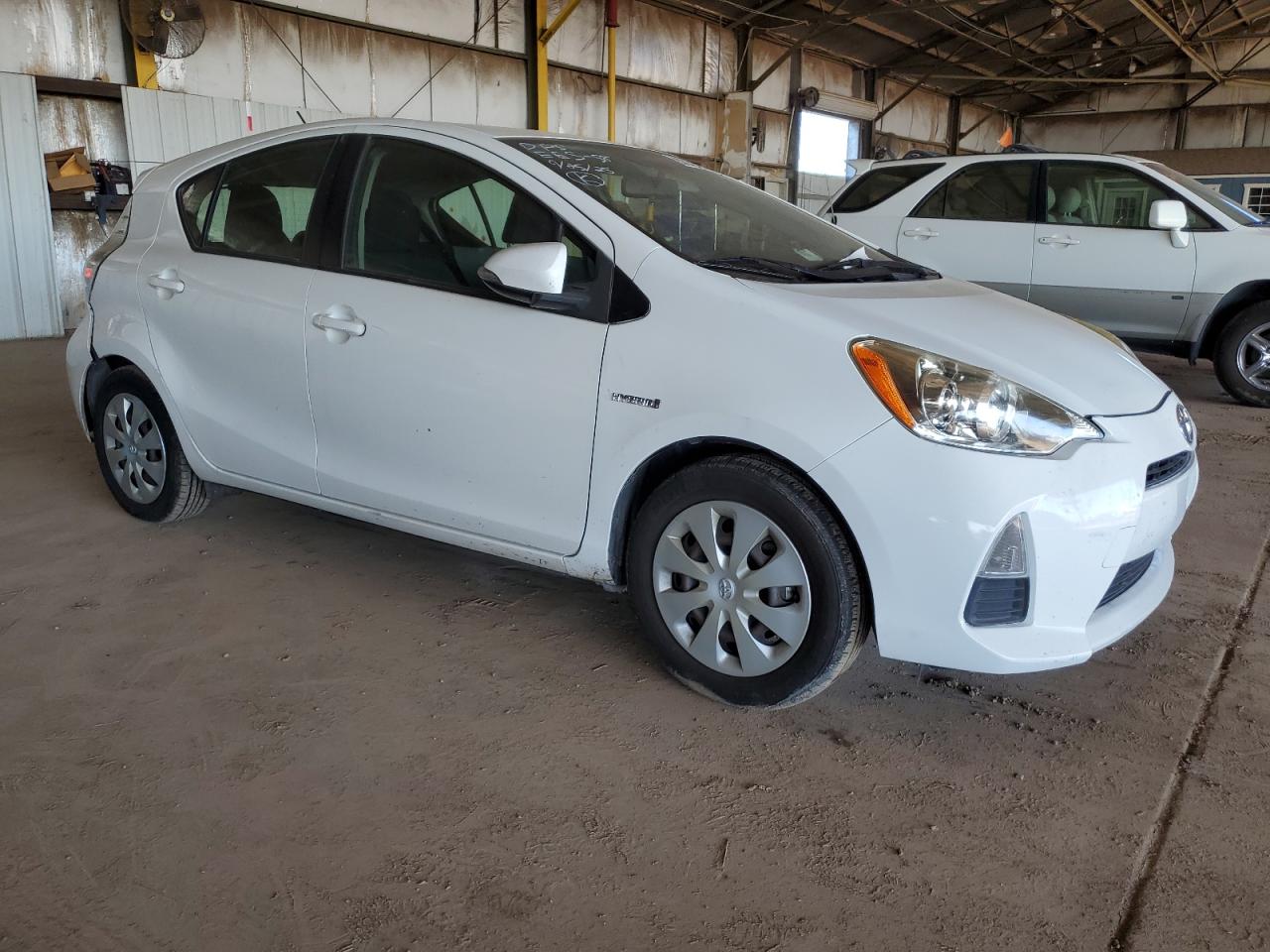TOYOTA PRIUS C