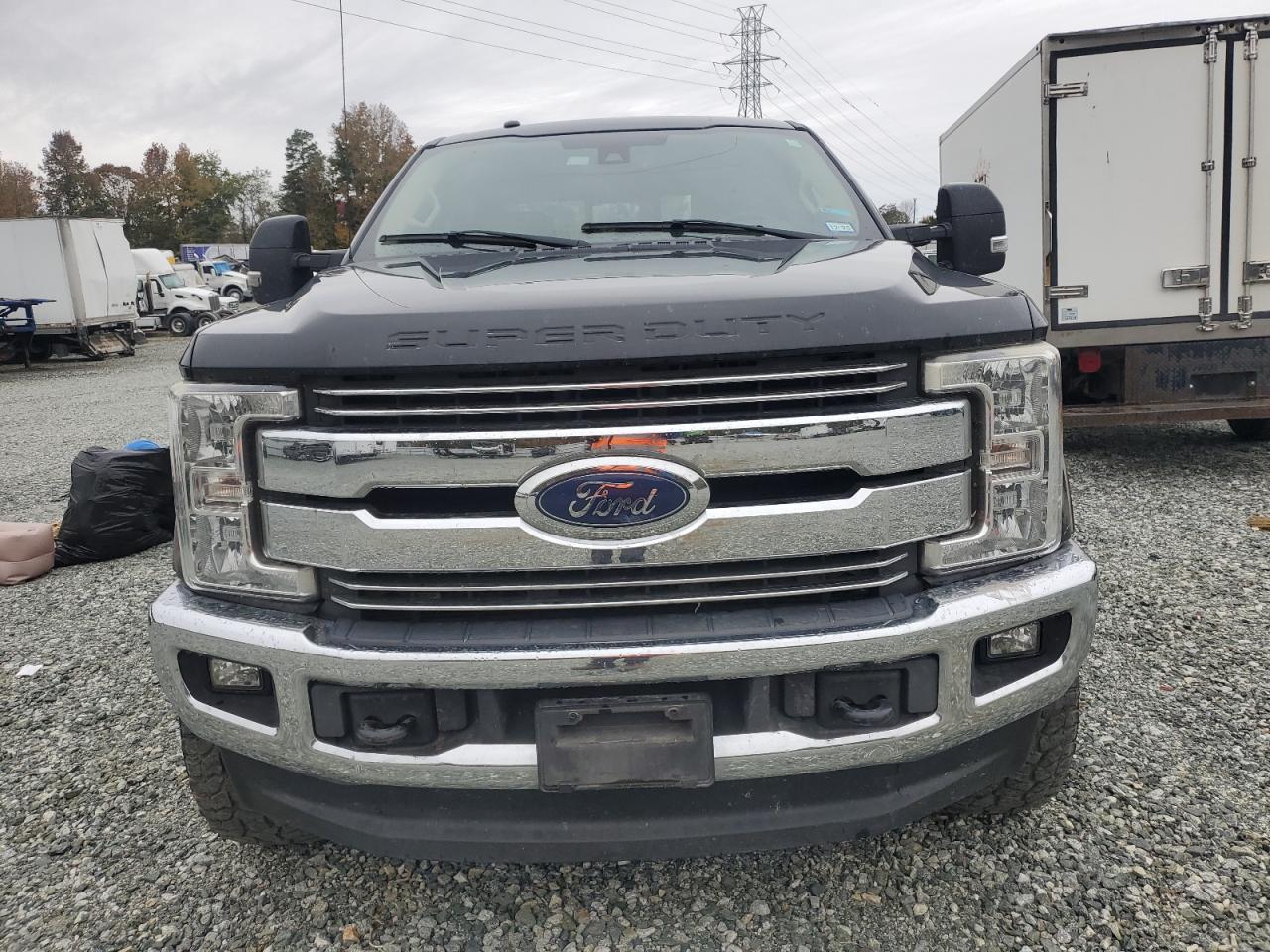 Lot #3304603478 2017 FORD SUPER DUTY F-25