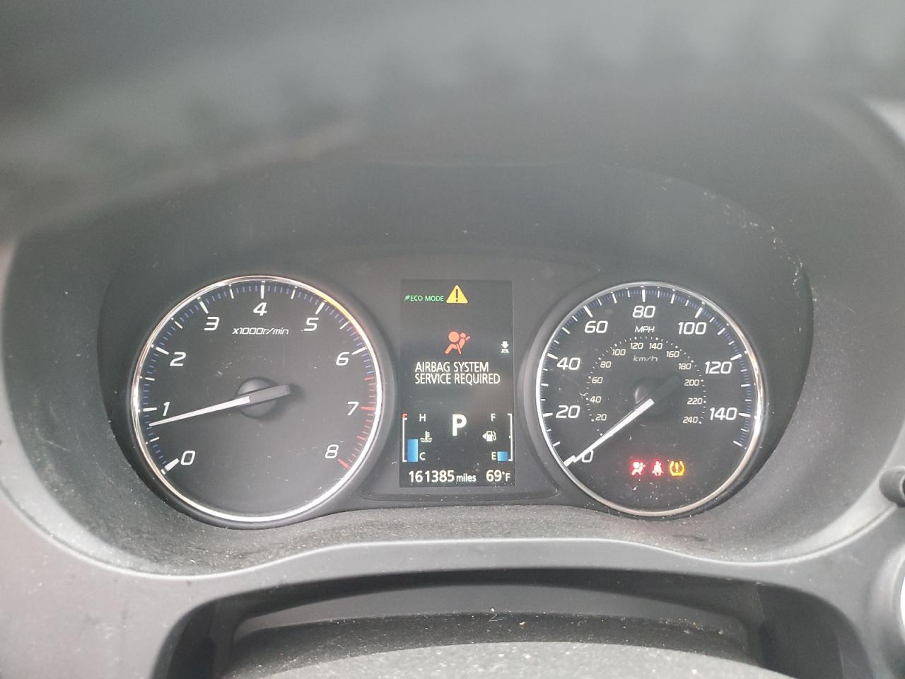 MITSUBISHI OUTLANDER SE