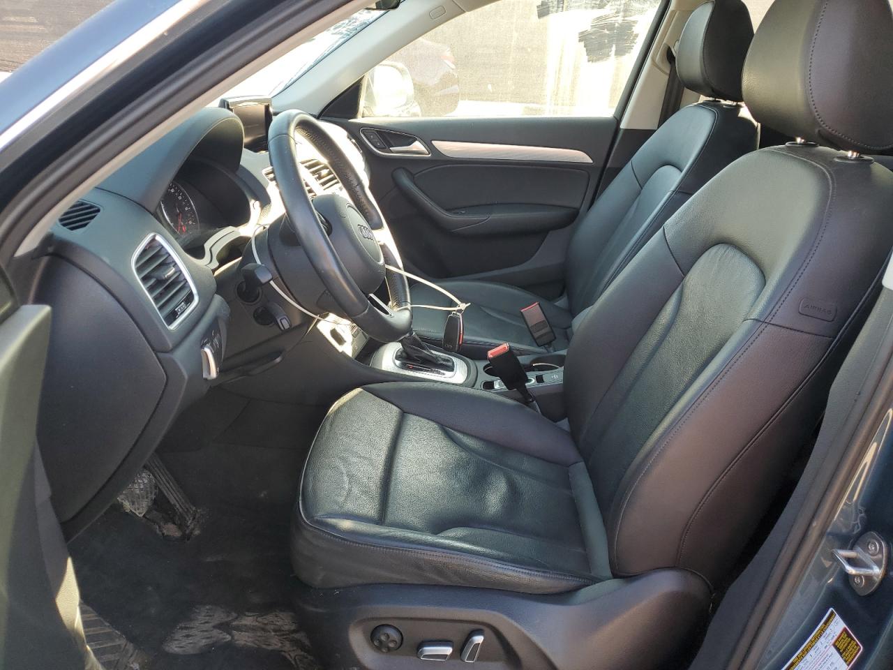 AUDI Q3 PREMIUM PLUS