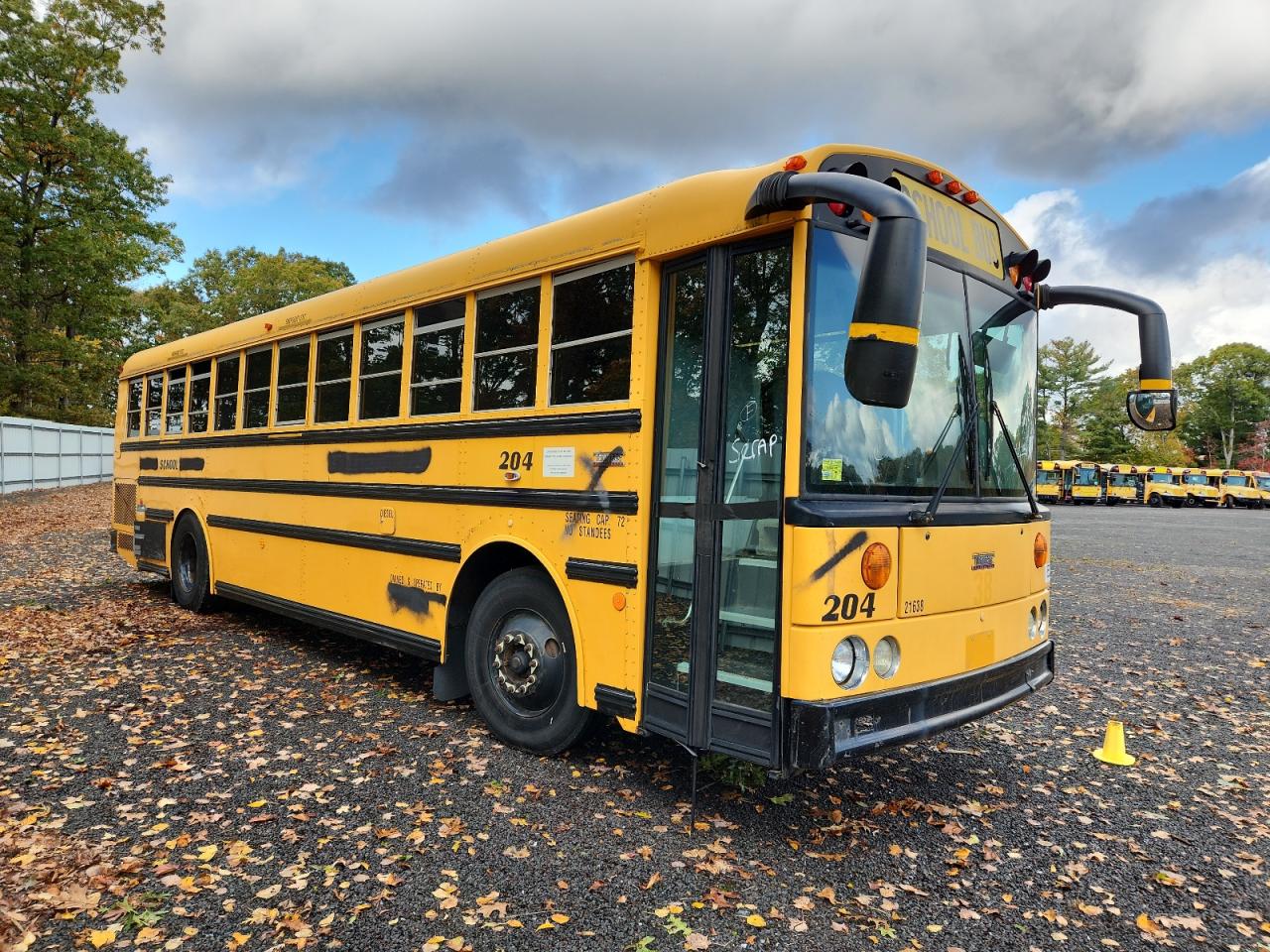 Lot #3270801509 2012 THOMAS SAF-T-LINER HDX