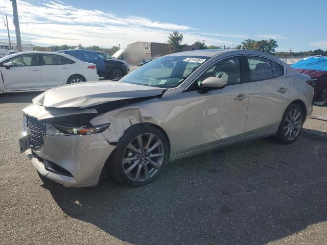 MAZDA 3 PREFERRE