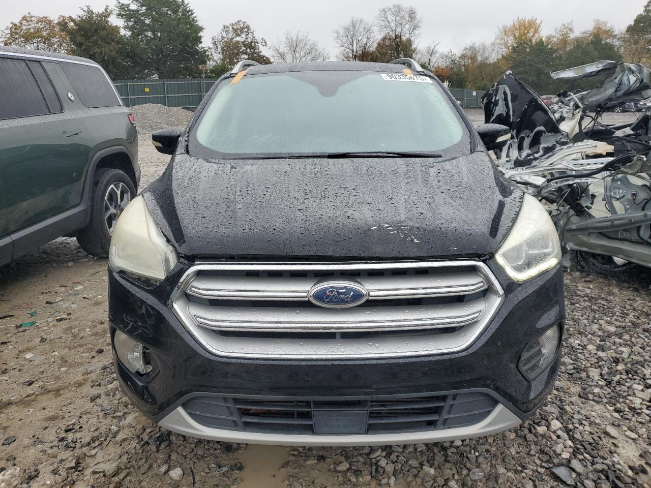 FORD ESCAPE TITANIUM