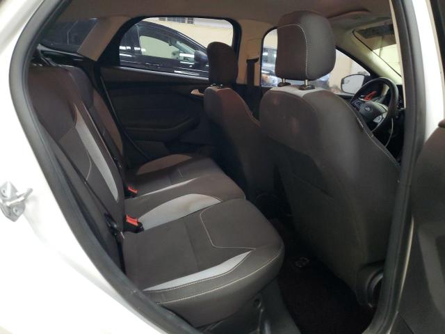 2015 FORD FOCUS SE - 1FADP3K21FL209659