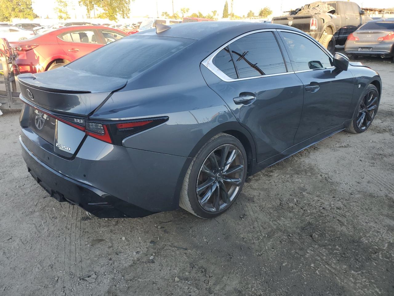 LEXUS IS 350 F SPORT DESIGN