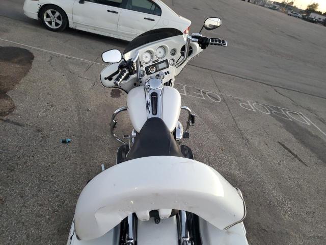 2008 HARLEY-DAVIDSON FLHX - 1HD1KB4138Y611052