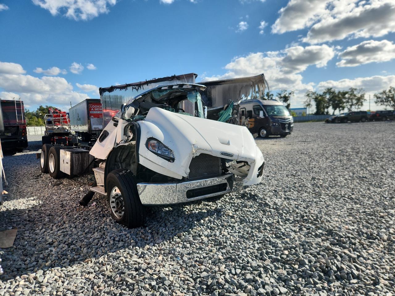 Lot #3309434020 2023 FREIGHTLINER M2 106 MED