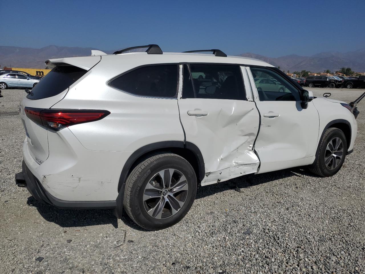 TOYOTA HIGHLANDER XLE