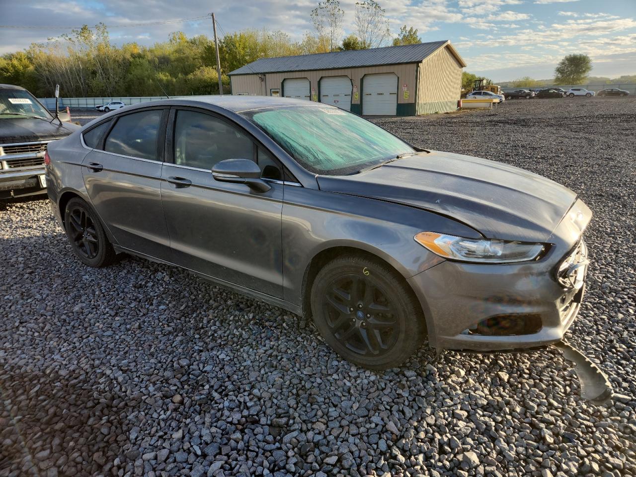 FORD FUSION SE