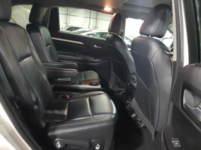 2016 TOYOTA HIGHLANDER XLE 5TDJKRFHXGS269162