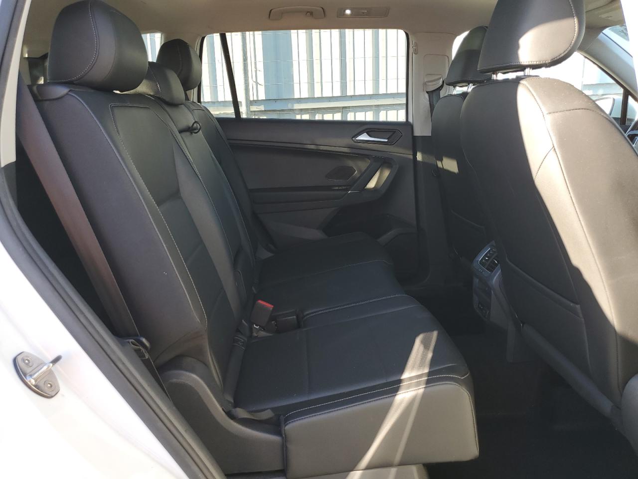 VOLKSWAGEN TIGUAN SE