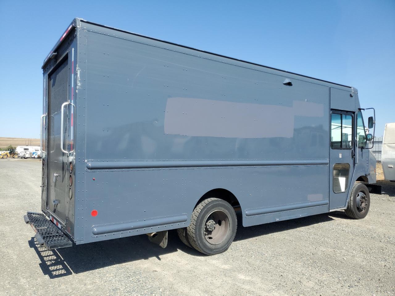 Lot #3317024107 2020 FREIGHTLINER CHASSIS M