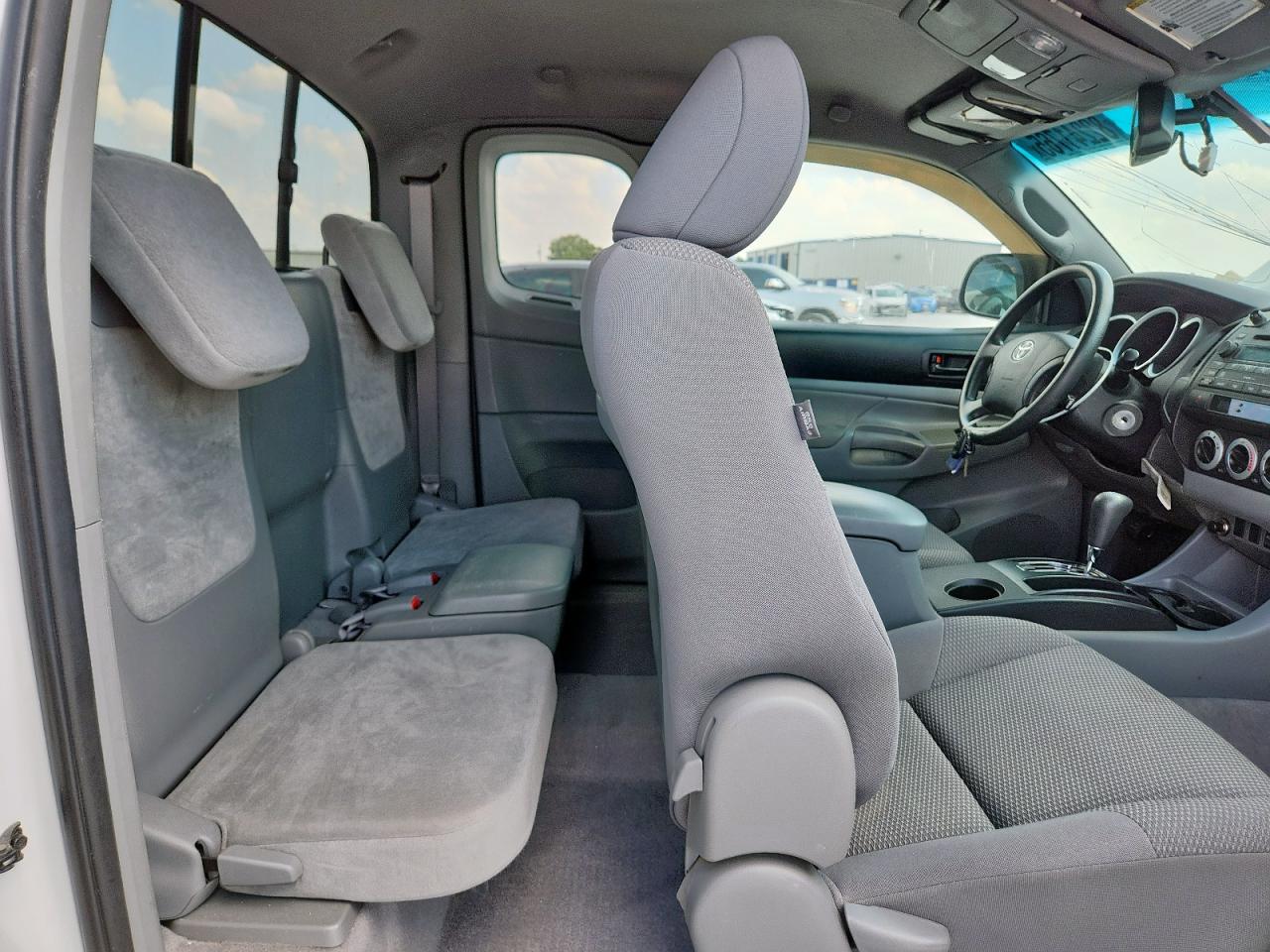 TOYOTA TACOMA ACCESS CAB