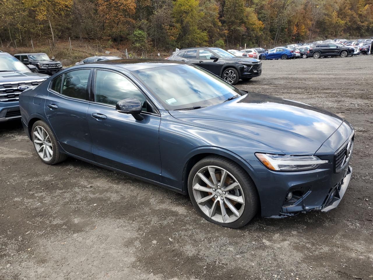 VOLVO S60 T5 MOMENTUM