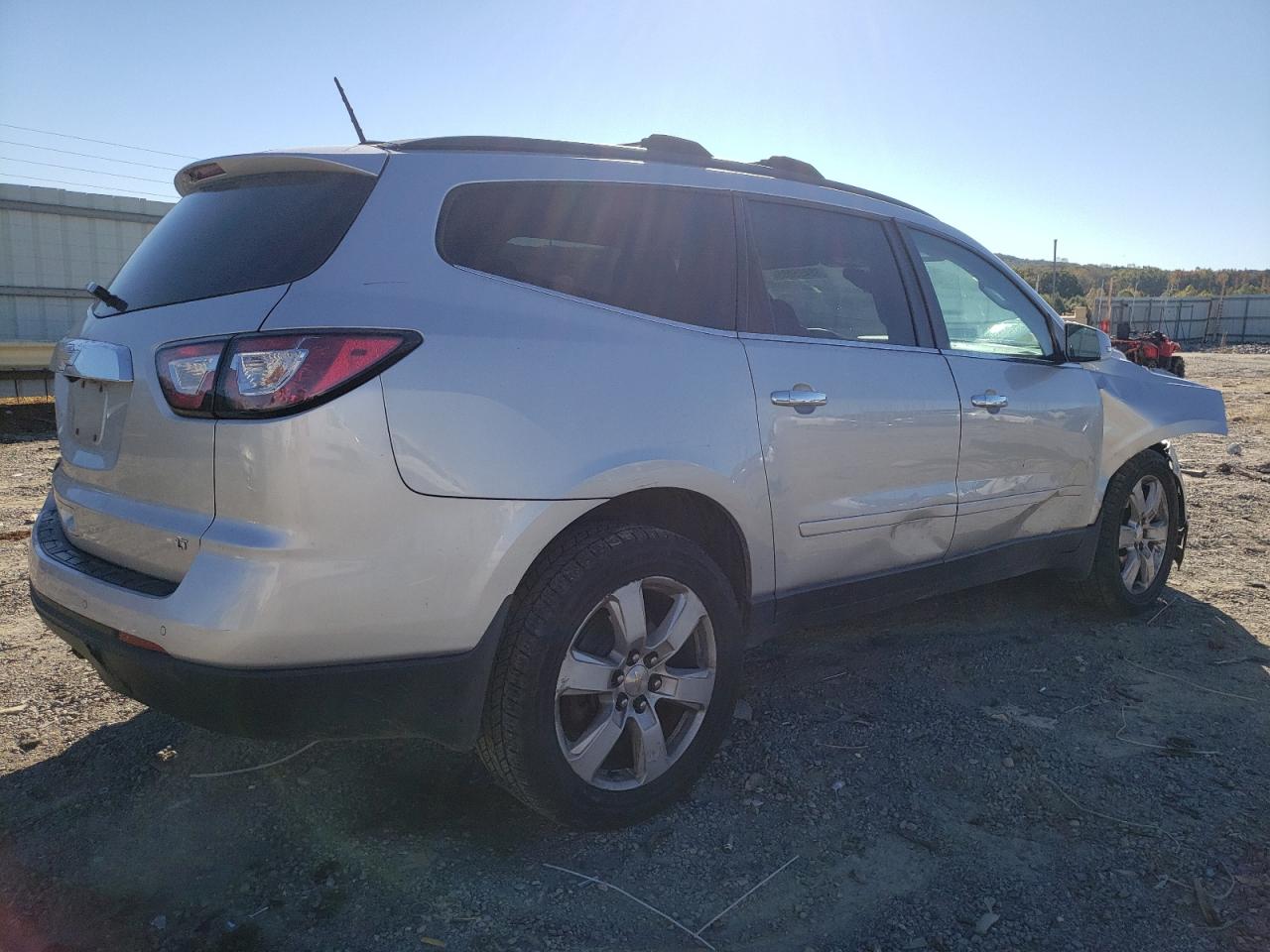 CHEVROLET TRAVERSE LT