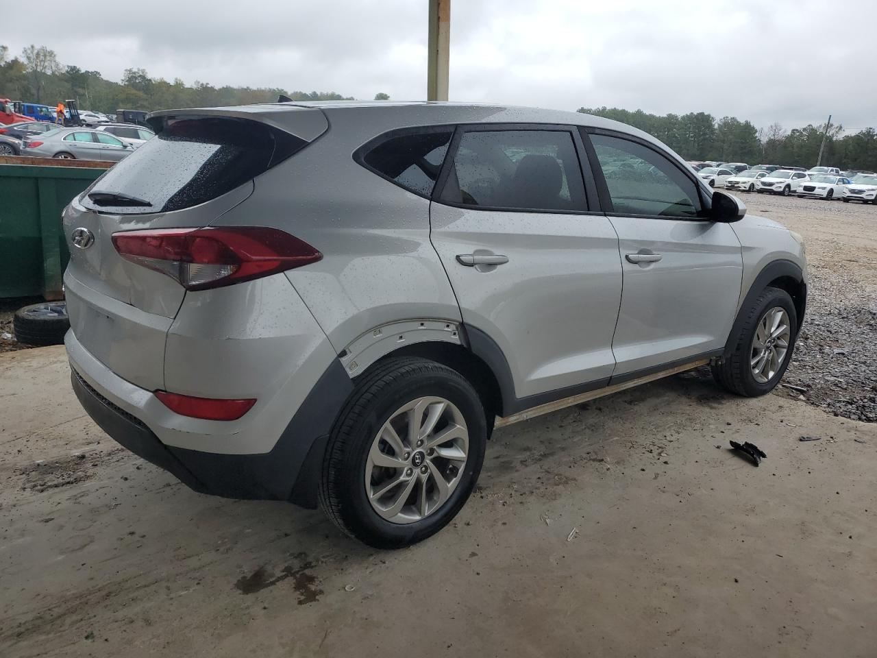 HYUNDAI TUCSON SE