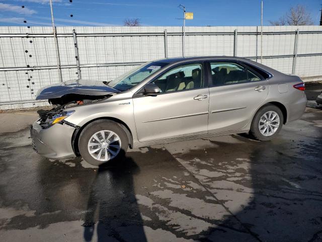 2015 Toyota Camry Hybrid 