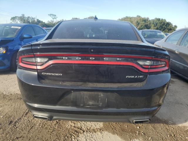 2C3CDXHG8GH330832 Dodge Charger Sxt