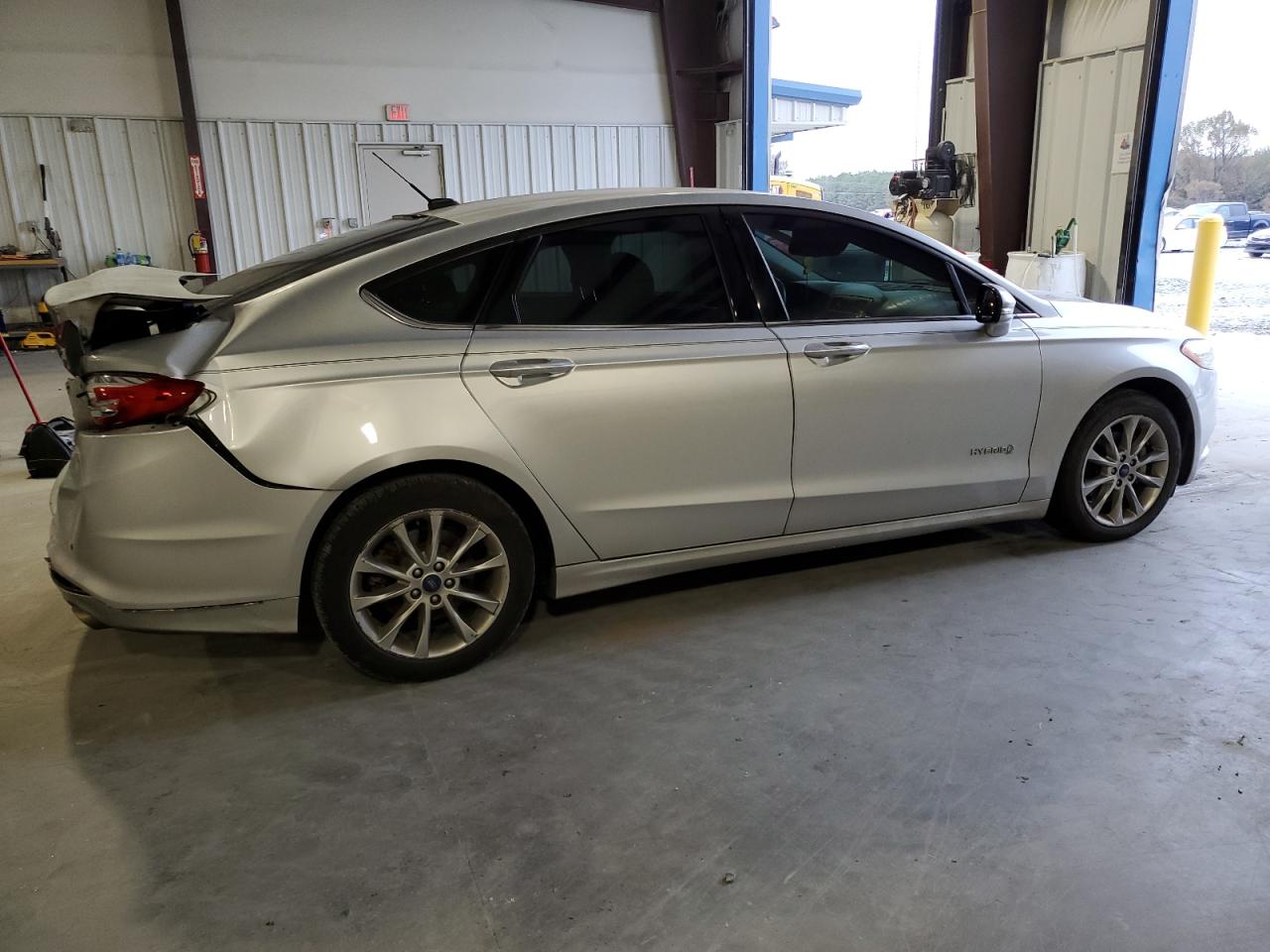 3FA6P0LU8HR243979 FORD FUSION 2017
