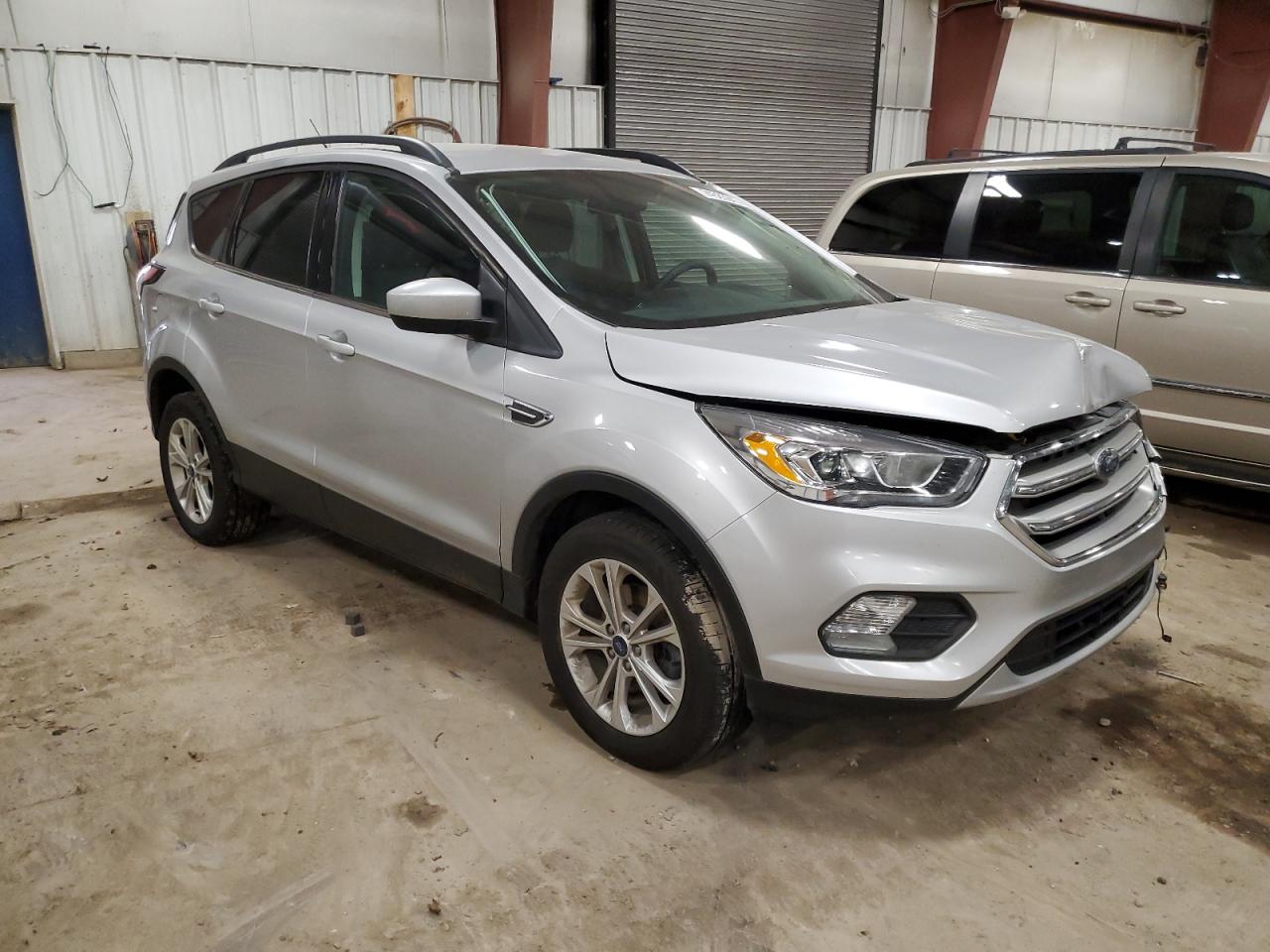 1FMCU0GD5HUE70180 FORD ESCAPE 2017